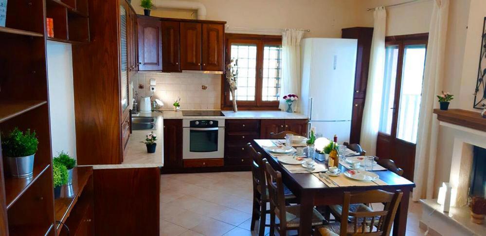 Villa Leonidas Greecefiloxenia Lefokastro Extérieur photo