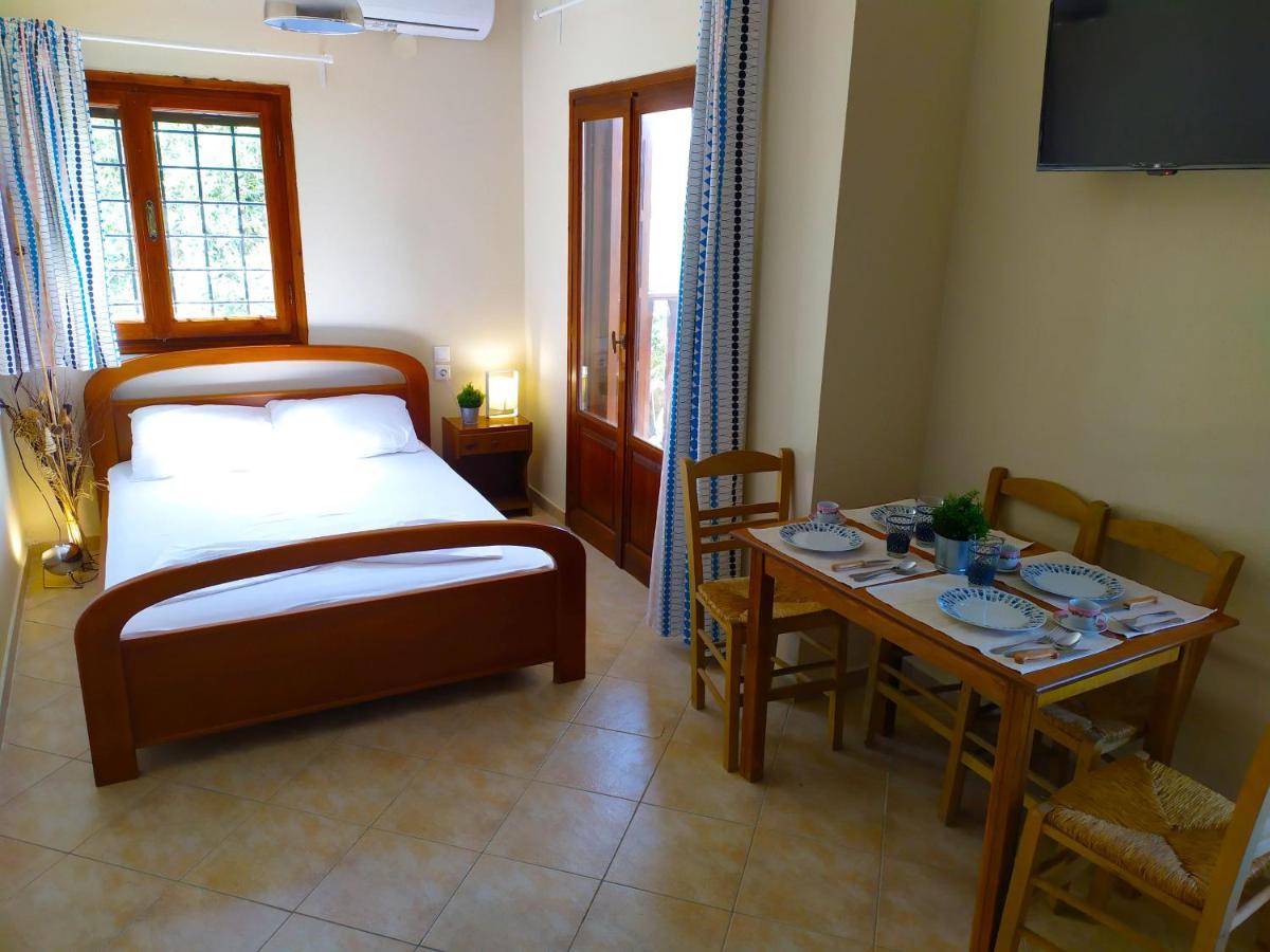 Villa Leonidas Greecefiloxenia Lefokastro Extérieur photo