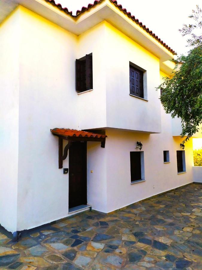 Villa Leonidas Greecefiloxenia Lefokastro Extérieur photo