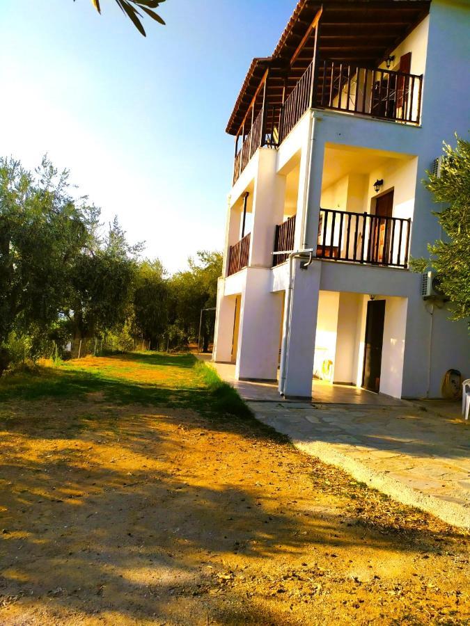 Villa Leonidas Greecefiloxenia Lefokastro Extérieur photo